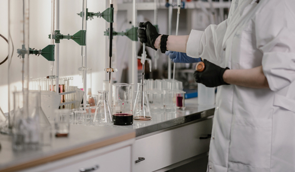 氮?dú)獍l(fā)生器使用注意事項(xiàng)包括哪些？